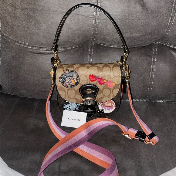 Coach Handbags - Coach patch crossbody